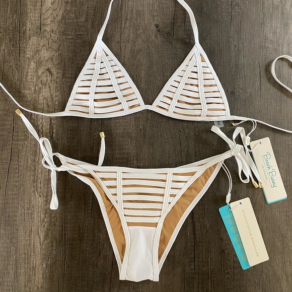 Beach Bunny Hard Summer Bikini - Picture 12 of 13